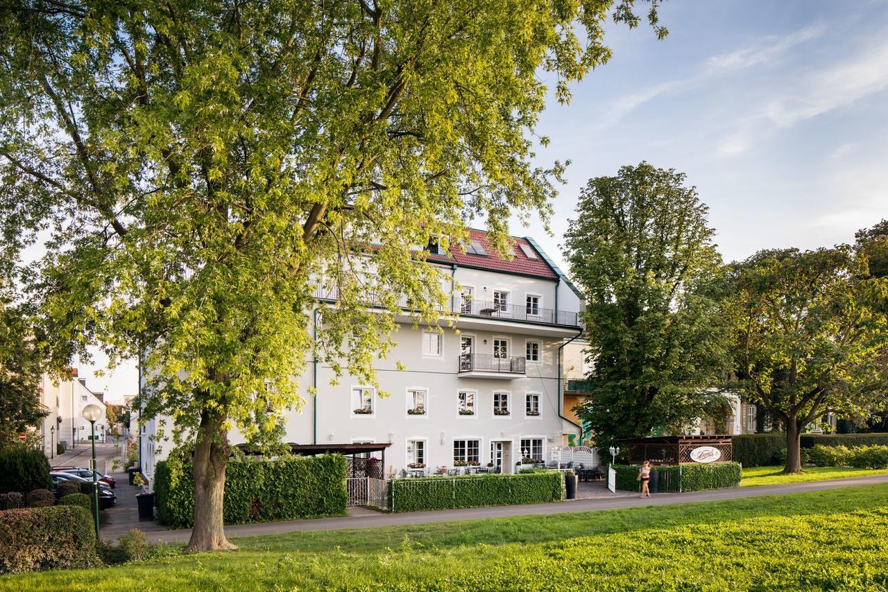 Hotel Nibelungenhof Tulln An Der Donau Exterior photo